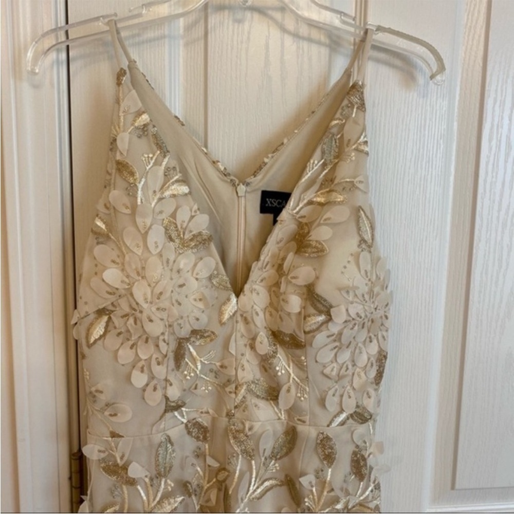 XSCAPE Petite 3D Embroidered Floral Appliqué Gown in Champagne Size 4P - Picture 5 of 10